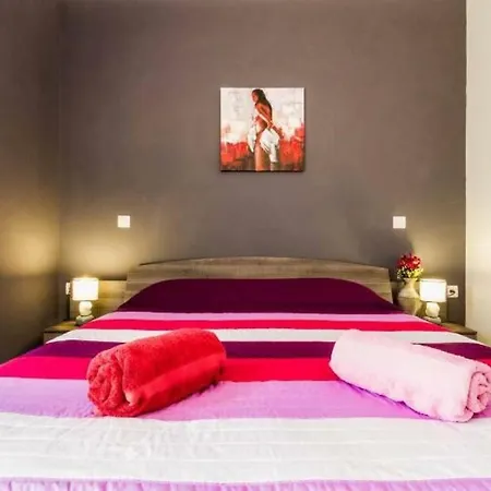 ★purple Flat★close To Beach And Party|free Parking Apartament *